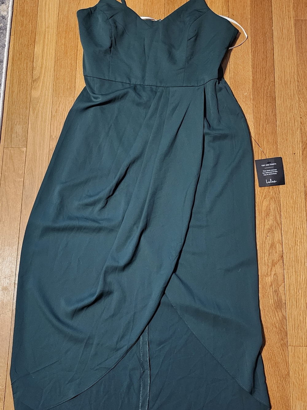 Lulu's Green V-Neck Tulip Midi Dress